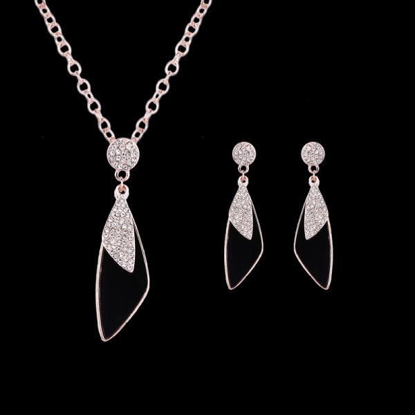 Fashion Crystal Jewelry Set Necklace Earrings