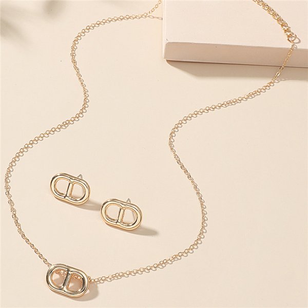 Two-piece Retro Clavicle Chain Cold Wind Necklace